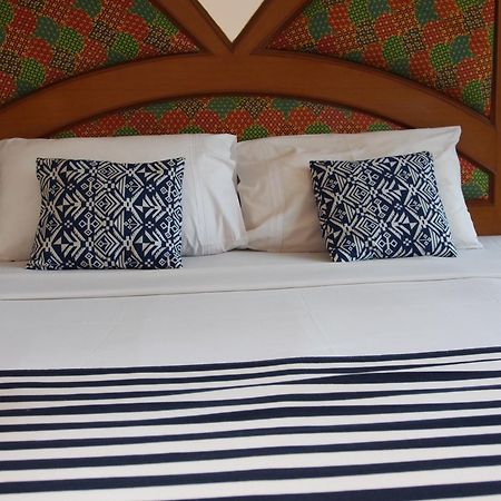 קטה ביץ' Waree'S Guesthouse מראה חיצוני תמונה