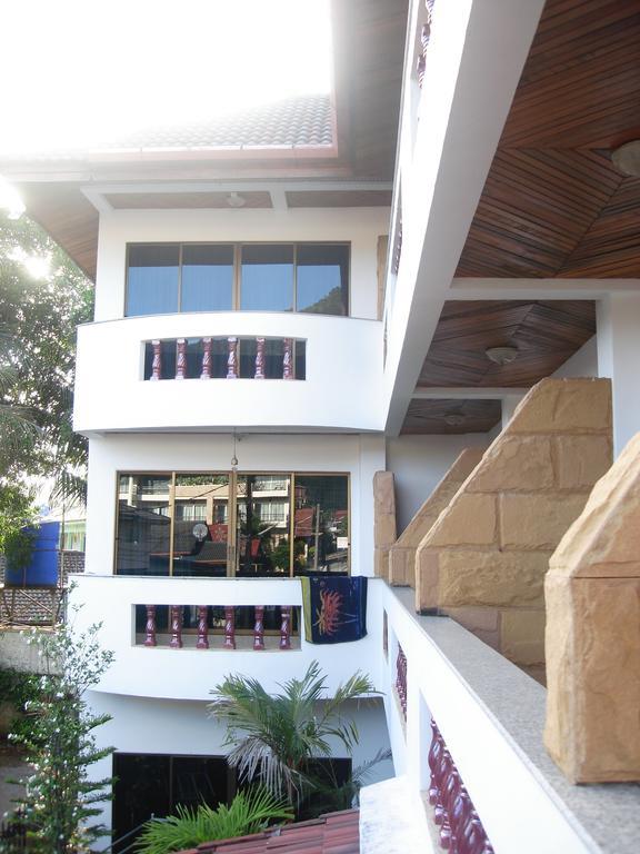 קטה ביץ' Waree'S Guesthouse מראה חיצוני תמונה