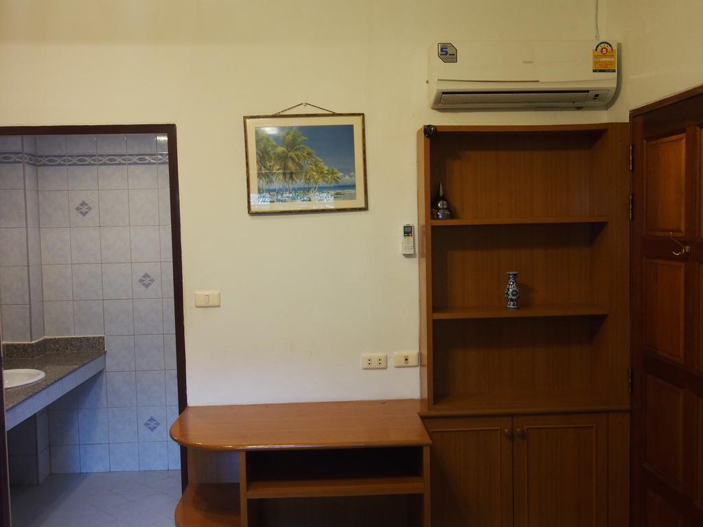 קטה ביץ' Waree'S Guesthouse מראה חיצוני תמונה