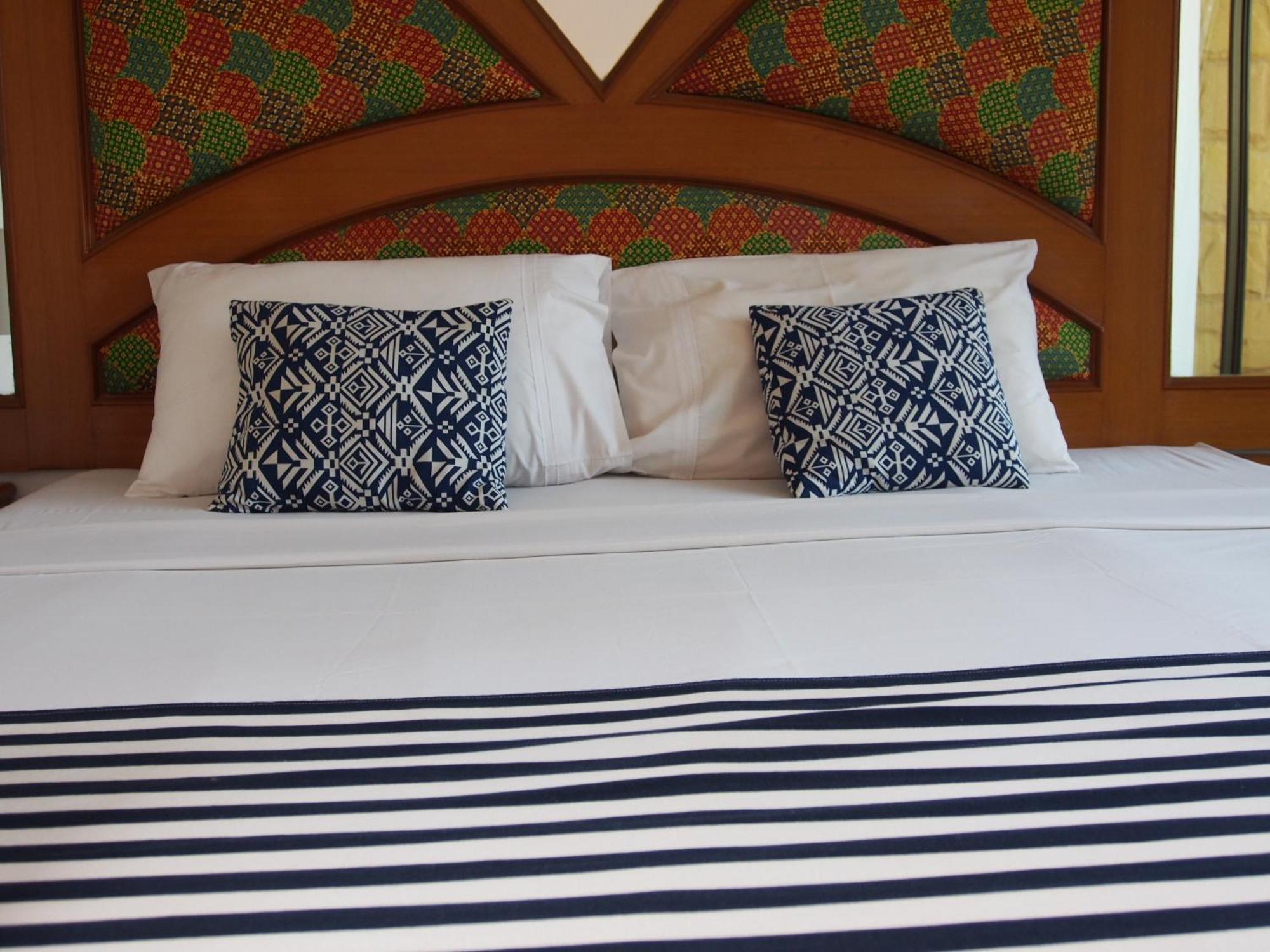 קטה ביץ' Waree'S Guesthouse מראה חיצוני תמונה