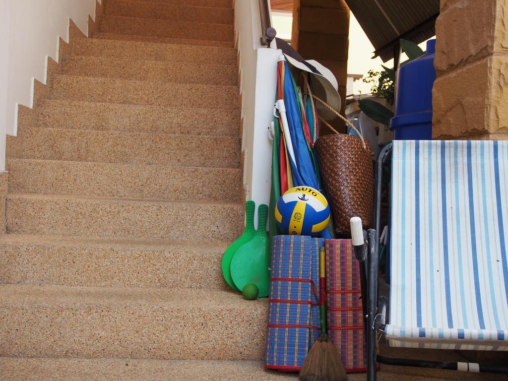 קטה ביץ' Waree'S Guesthouse מראה חיצוני תמונה