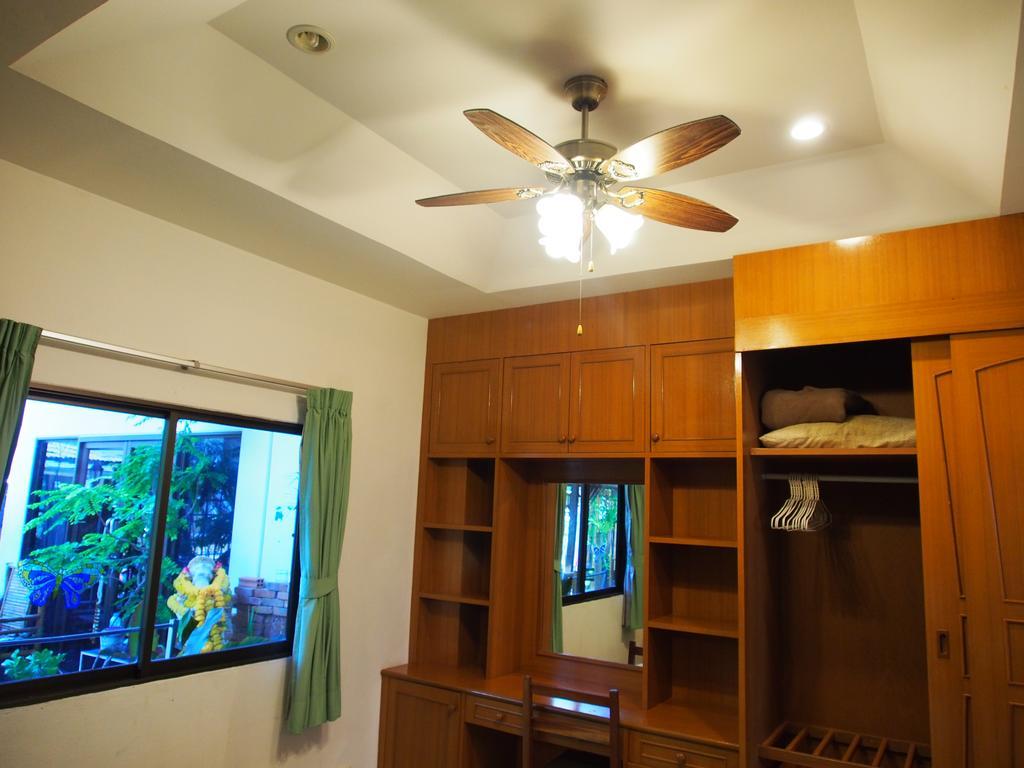 קטה ביץ' Waree'S Guesthouse מראה חיצוני תמונה