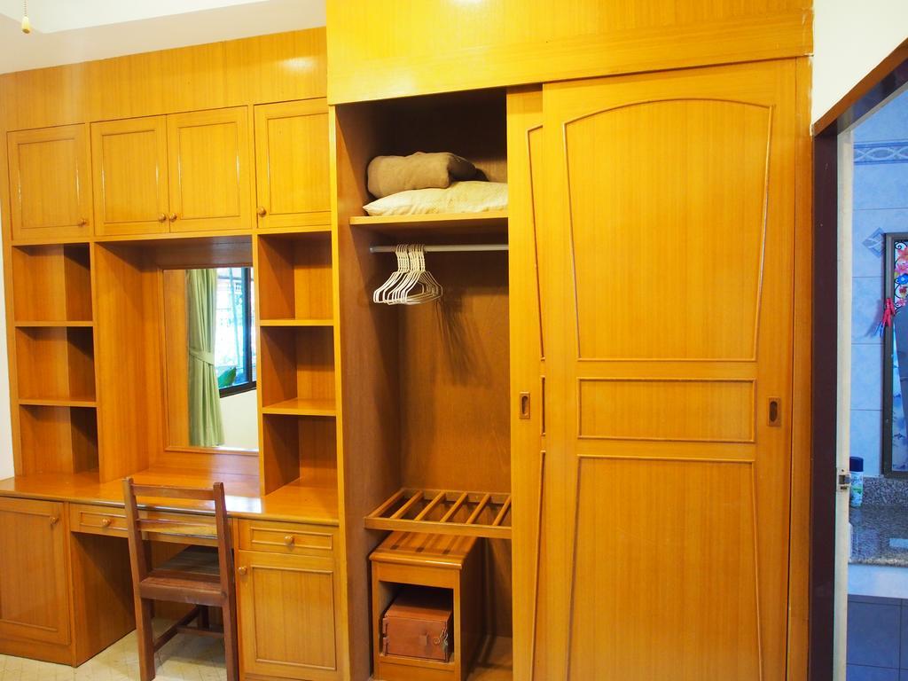קטה ביץ' Waree'S Guesthouse מראה חיצוני תמונה