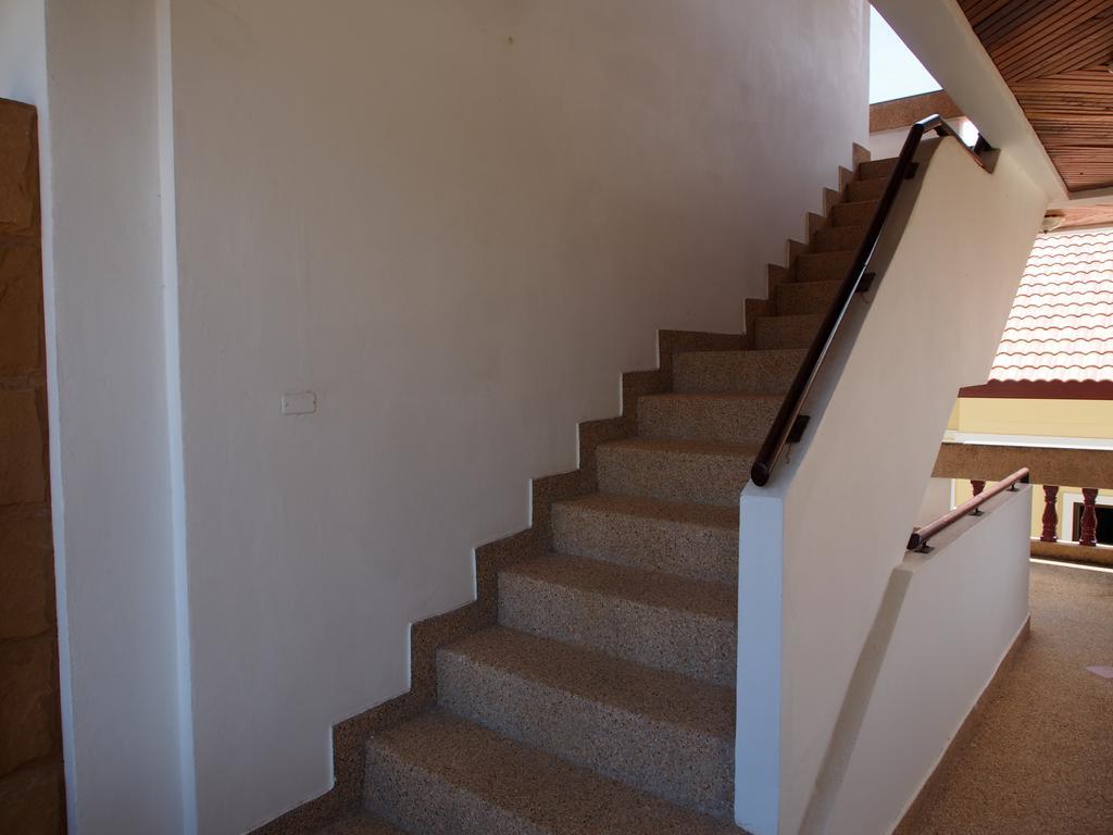 קטה ביץ' Waree'S Guesthouse מראה חיצוני תמונה