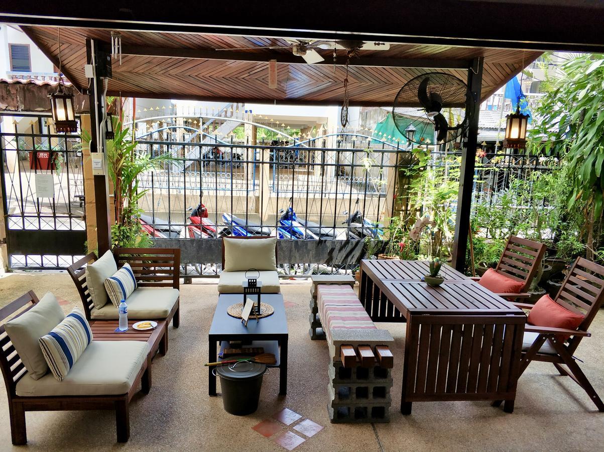 קטה ביץ' Waree'S Guesthouse מראה חיצוני תמונה