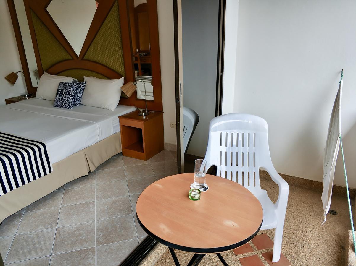 קטה ביץ' Waree'S Guesthouse מראה חיצוני תמונה