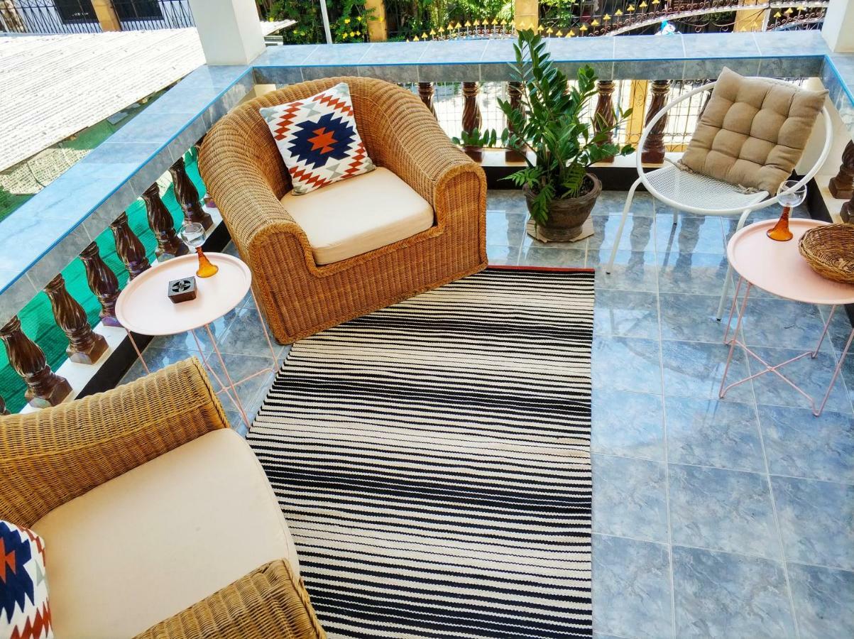 קטה ביץ' Waree'S Guesthouse מראה חיצוני תמונה